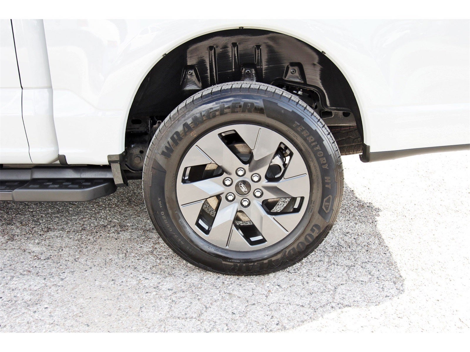 2024 Ford F-150 Lightning Lariat