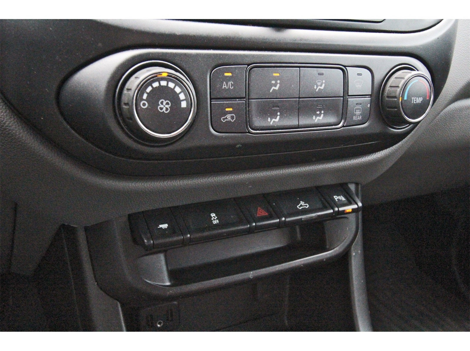 2021 GMC Canyon Elevation Standard