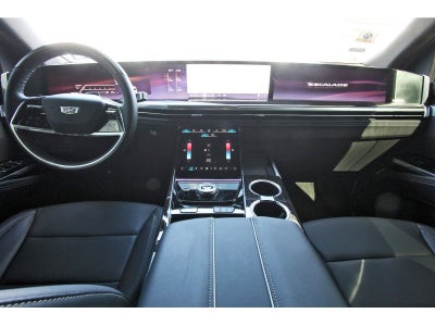 2025 Cadillac Escalade Luxury