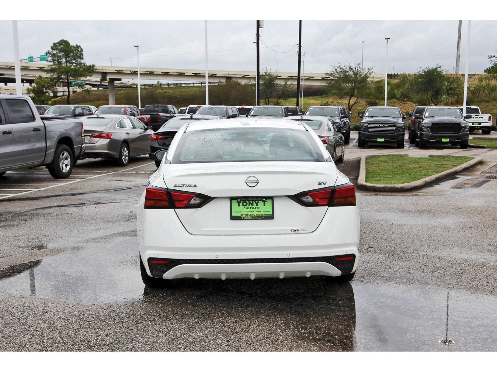2024 Nissan Altima 2.5 SV