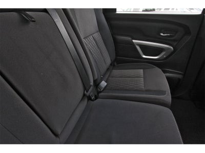 2022 Nissan Titan SV