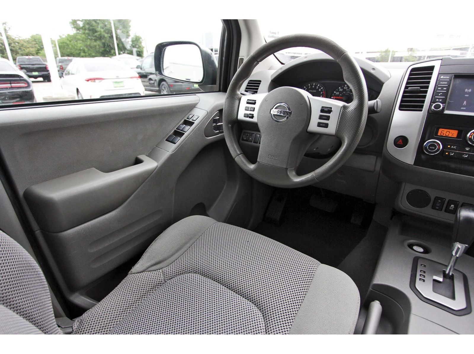 2020 Nissan Frontier SV