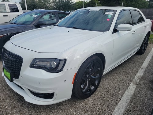 2023 Chrysler 300 Touring
