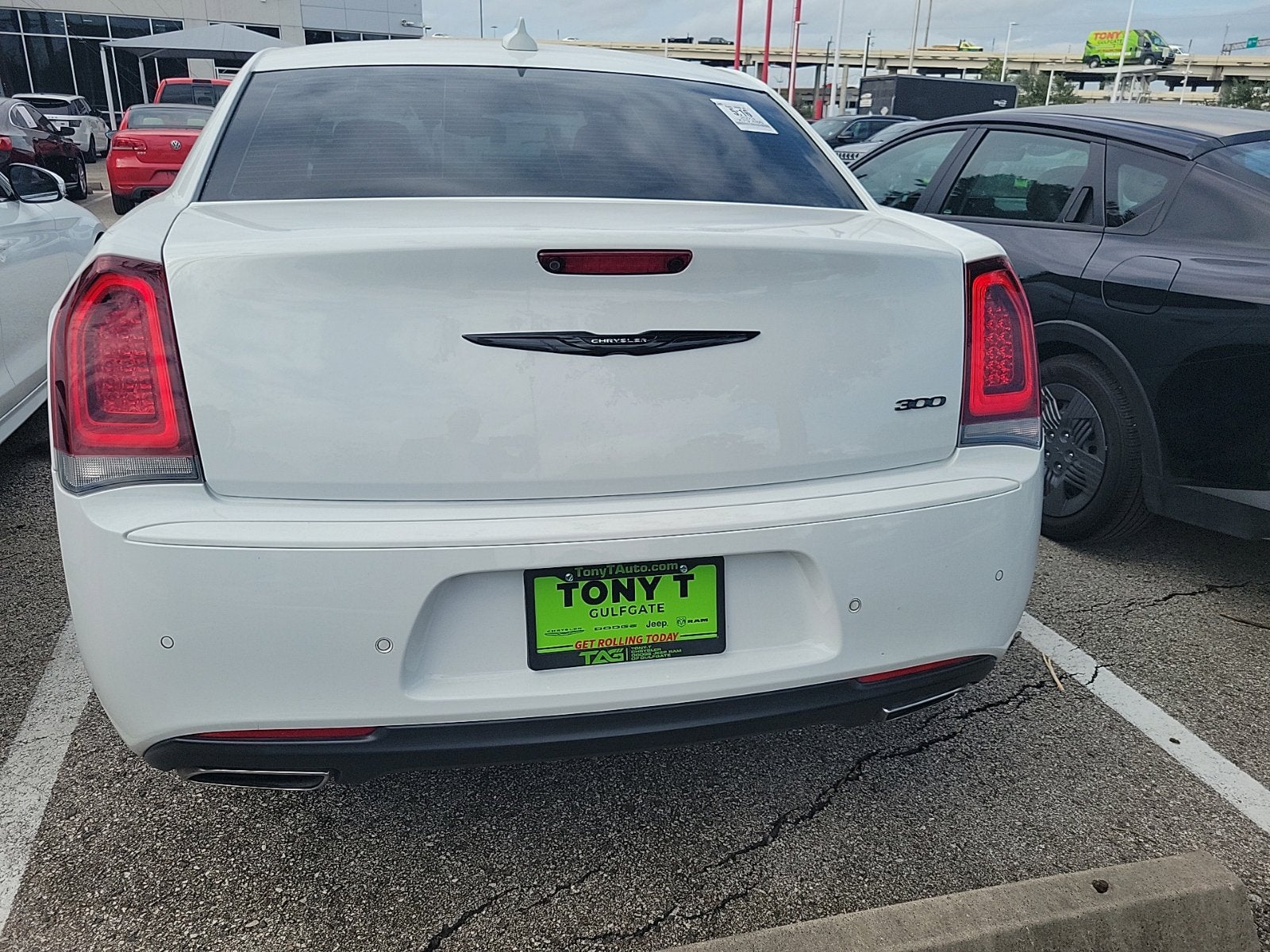 2023 Chrysler 300 Touring