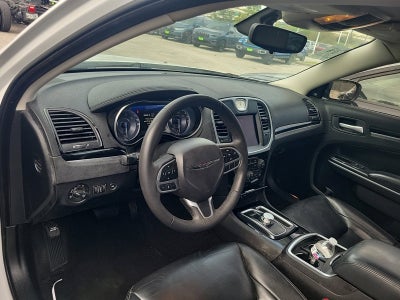 2023 Chrysler 300 Touring