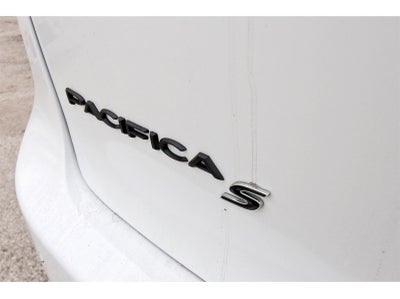 2026 Chrysler Pacifica Select FWD