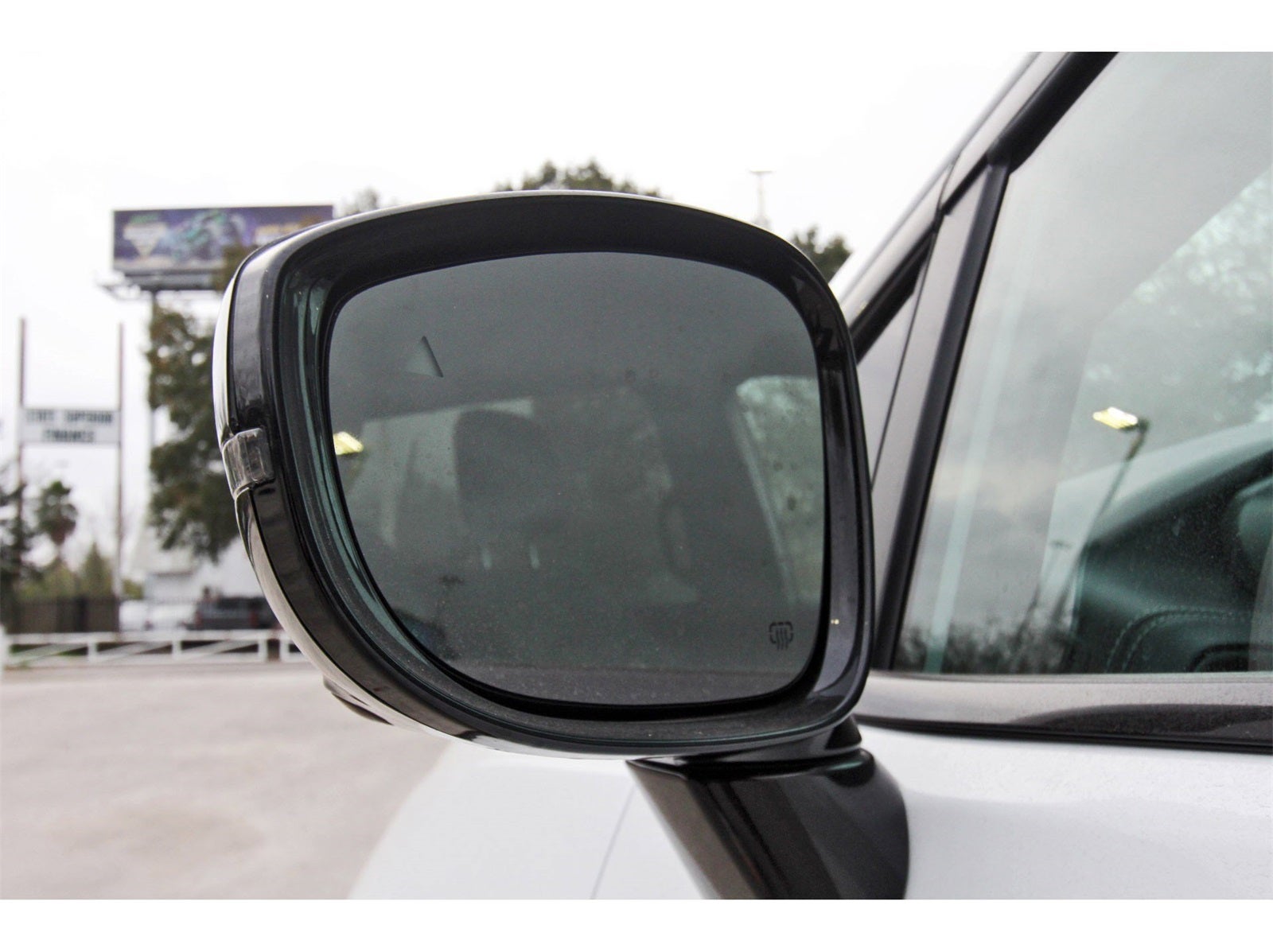 2026 Chrysler Pacifica Select FWD