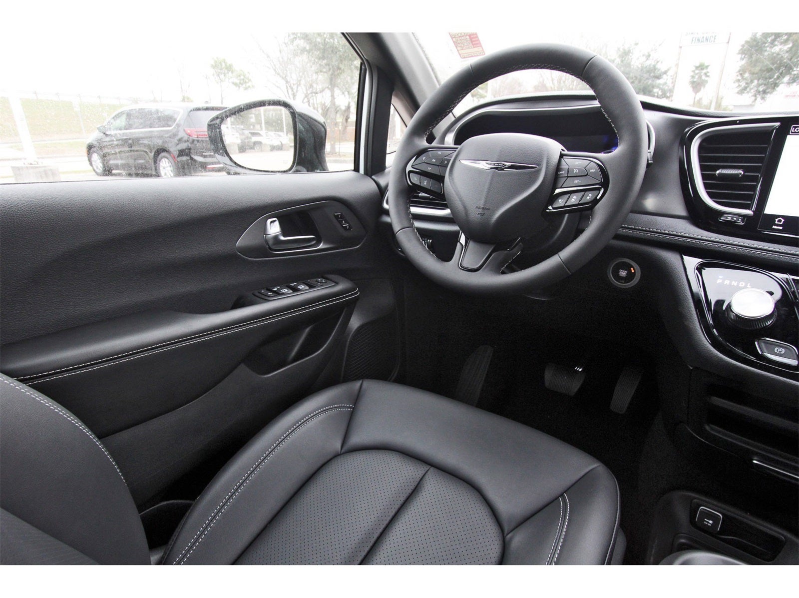 2026 Chrysler Pacifica Select FWD