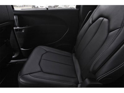 2026 Chrysler Pacifica Select FWD