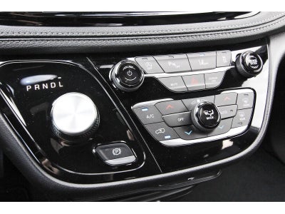 2027 Chrysler Pacifica Select FWD