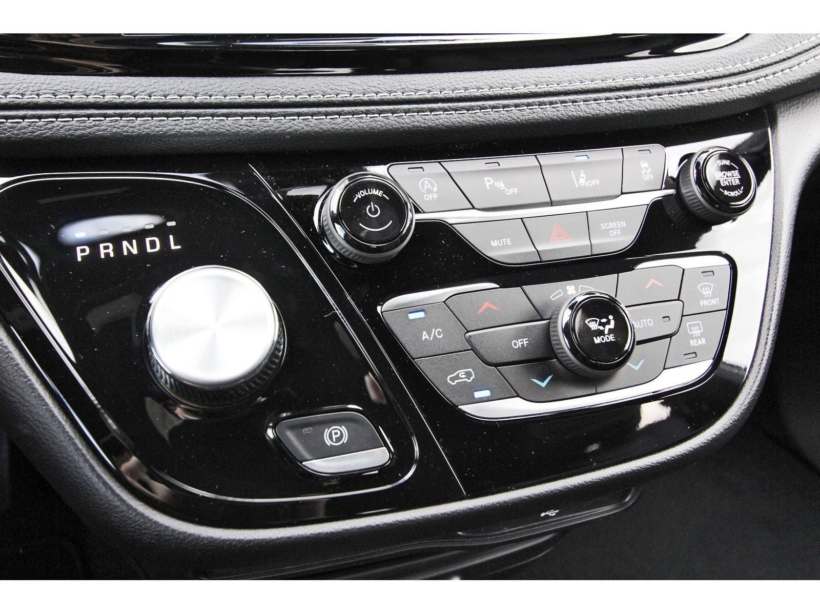 2027 Chrysler Pacifica Select FWD