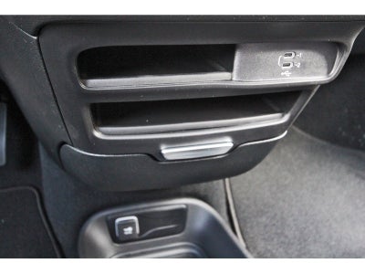 2027 Chrysler Pacifica Select FWD