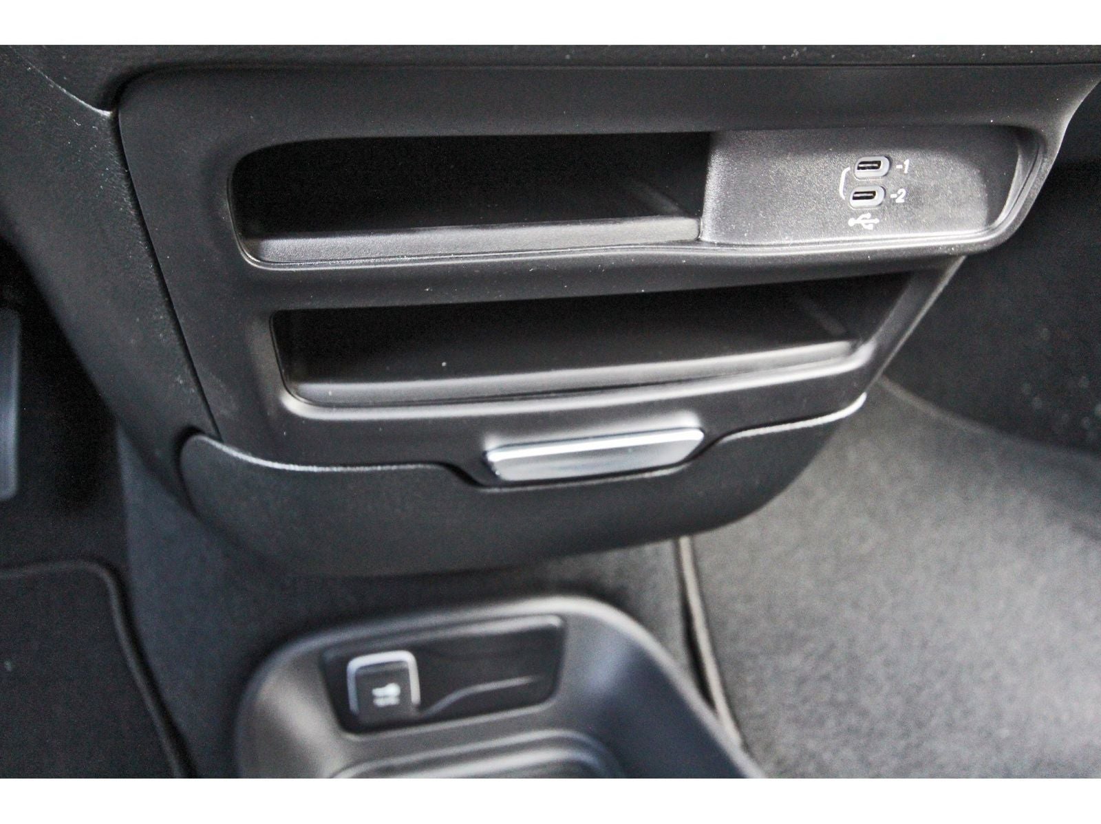 2027 Chrysler Pacifica Select FWD