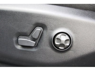 2027 Chrysler Pacifica Select FWD