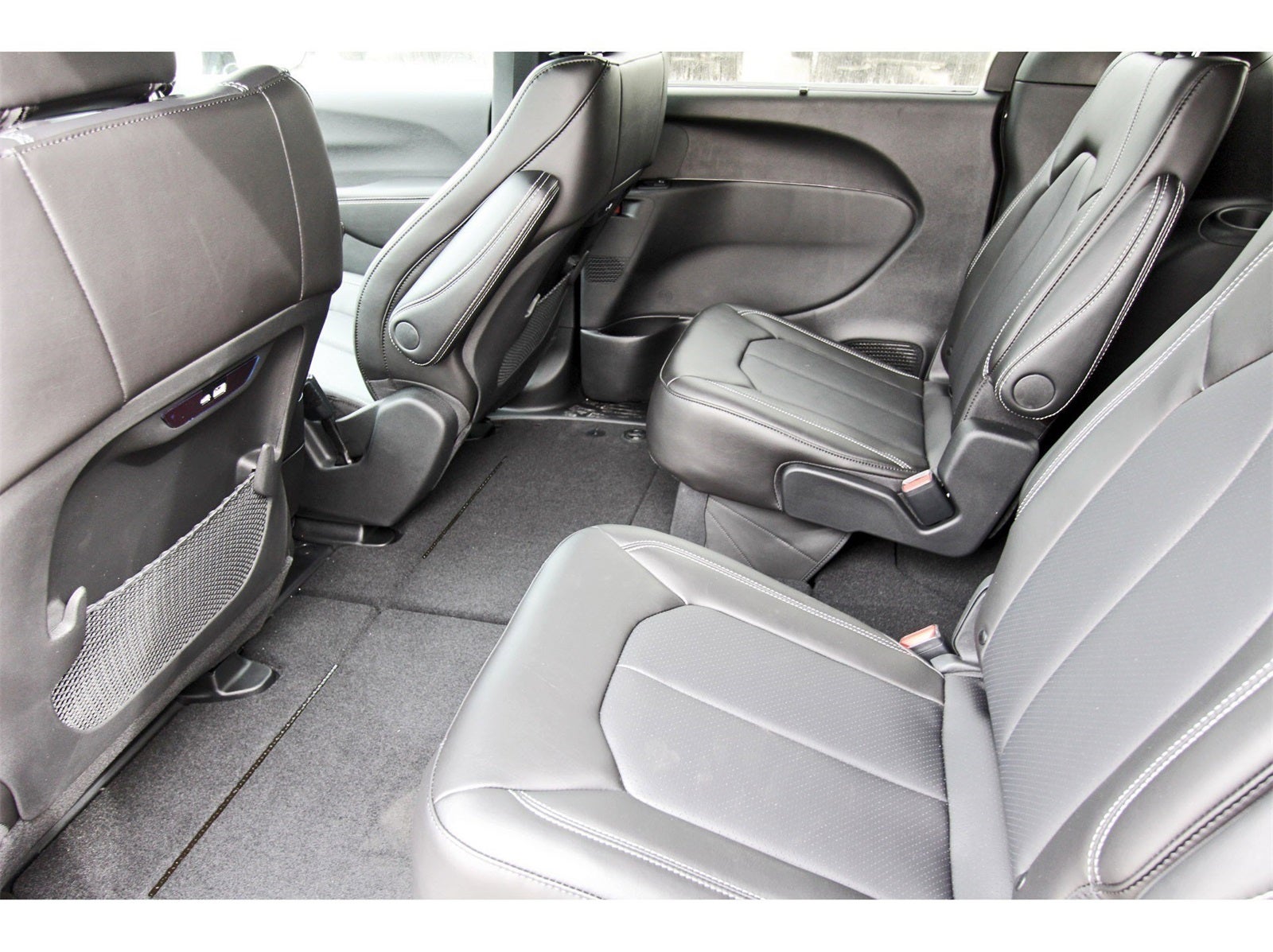 2026 Chrysler Pacifica Select FWD