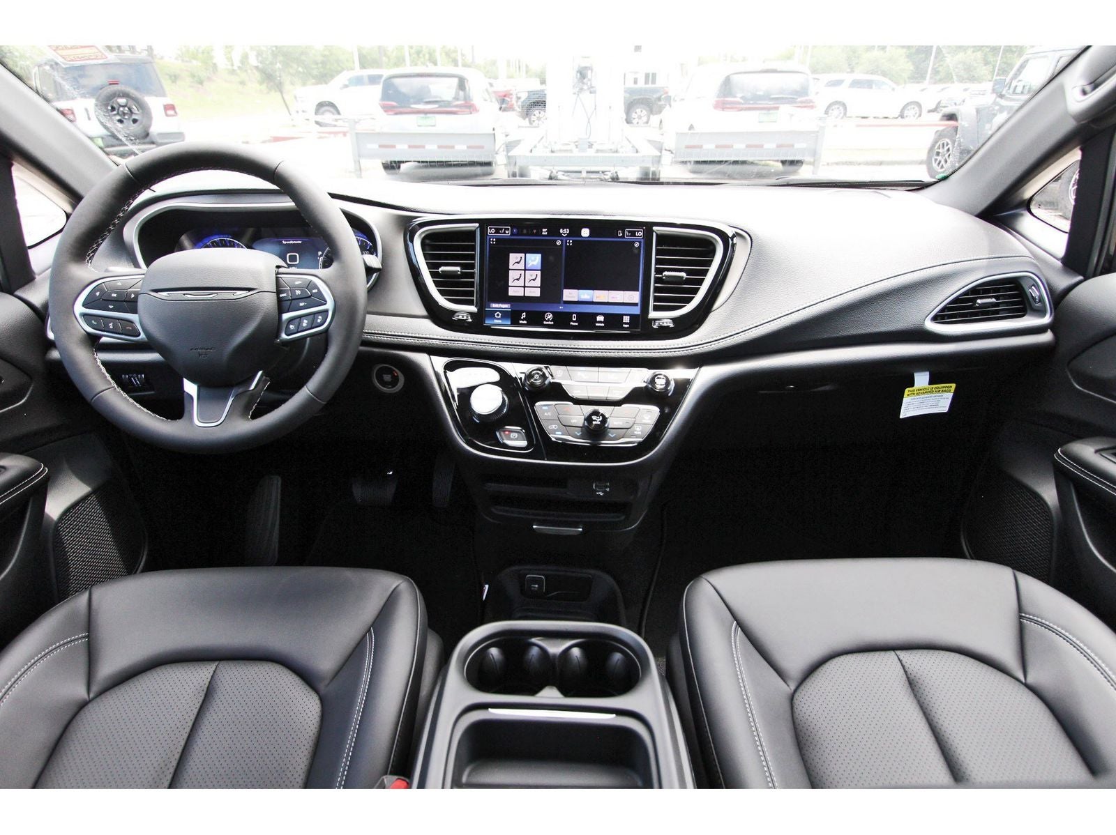 2027 Chrysler Pacifica Select FWD