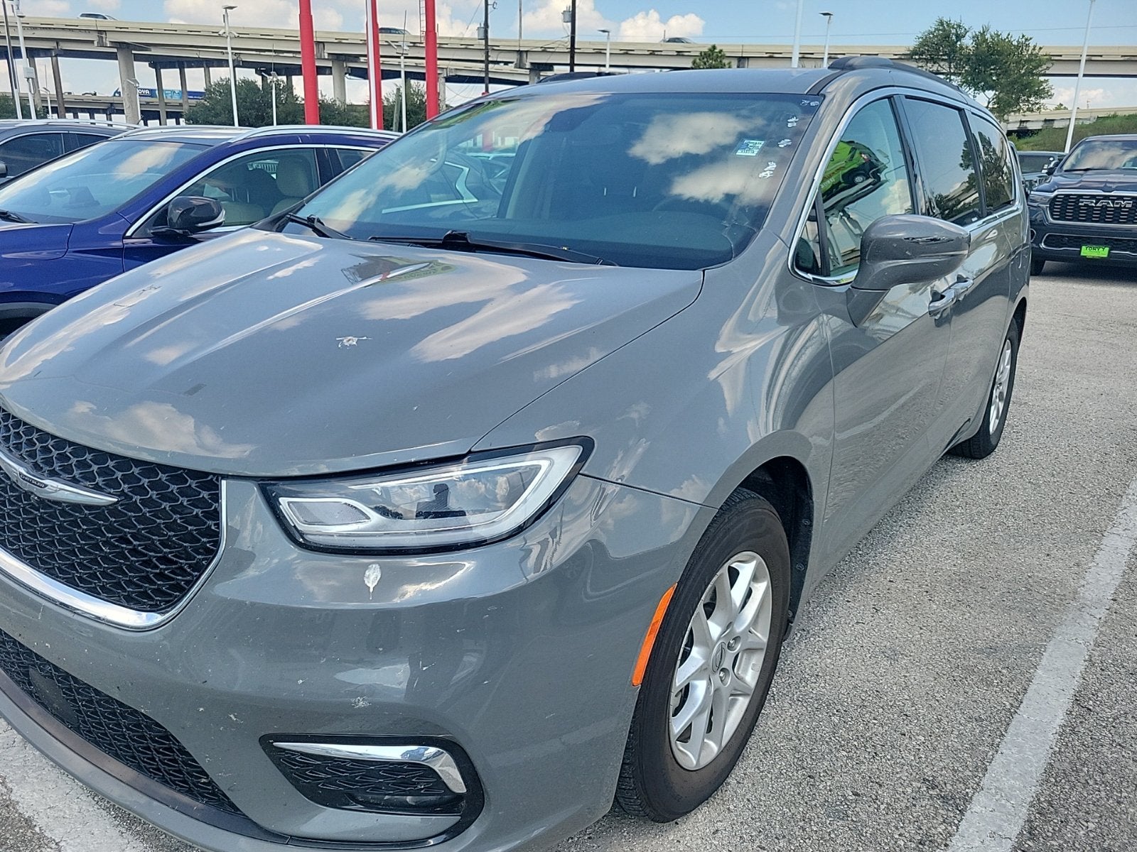2022 Chrysler Pacifica Touring L