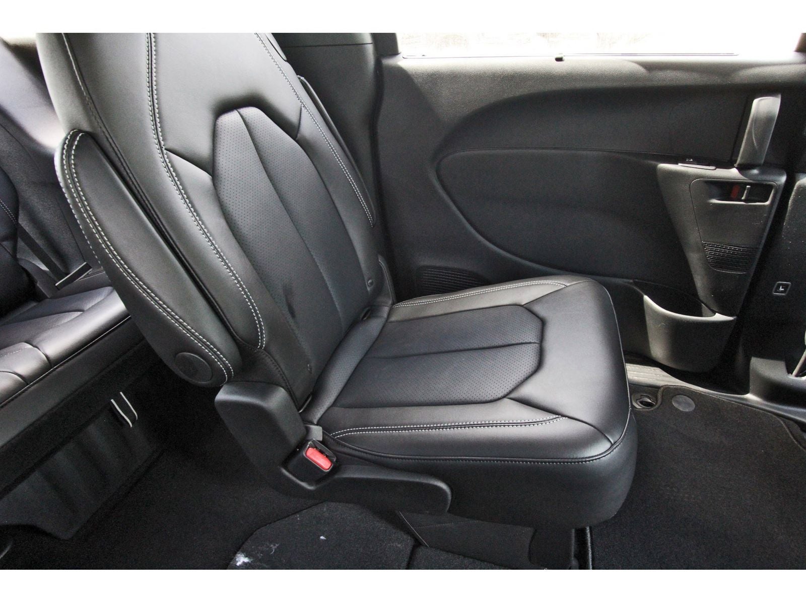 2026 Chrysler Pacifica Select FWD