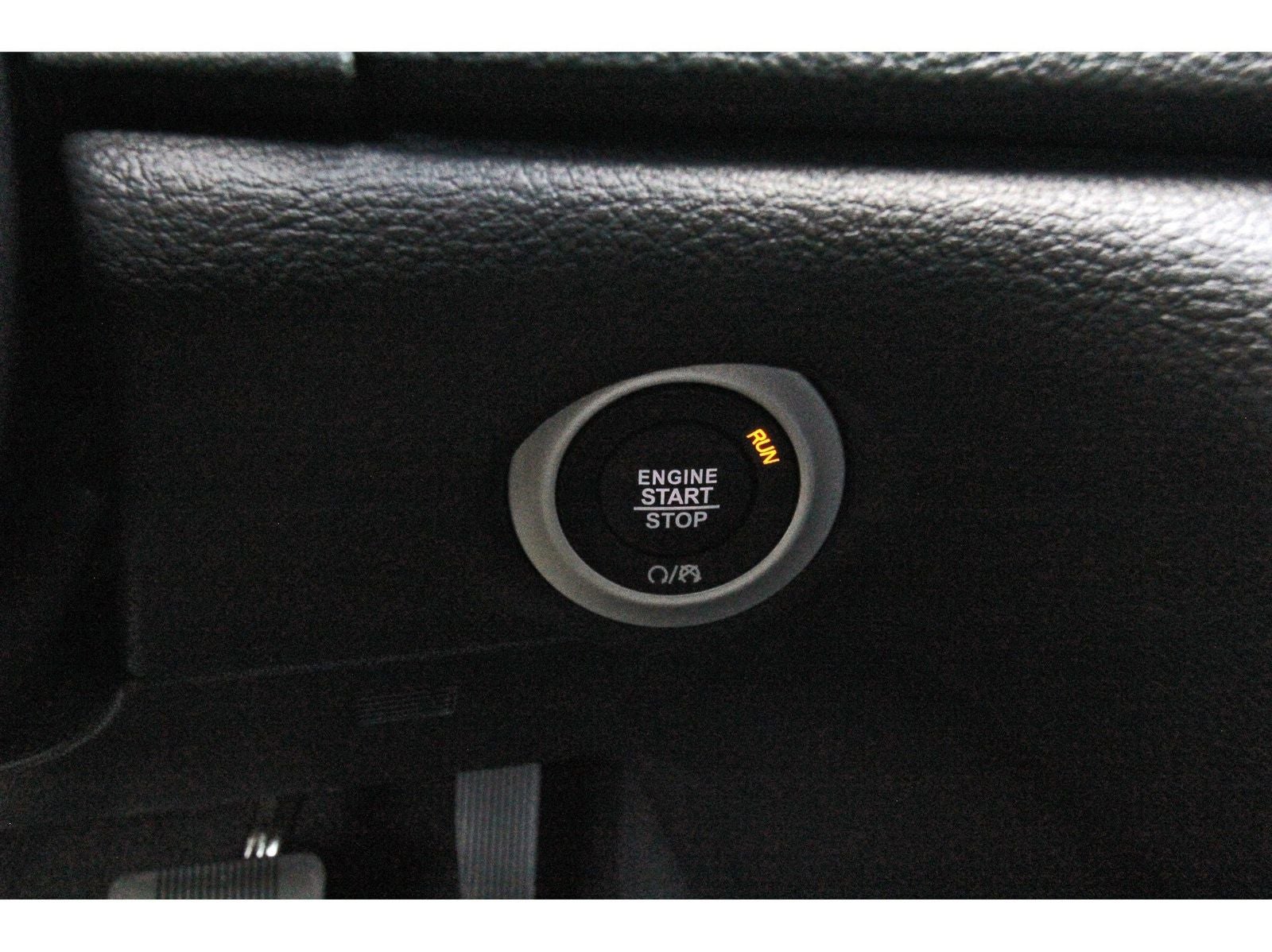 2026 Chrysler Pacifica Select FWD