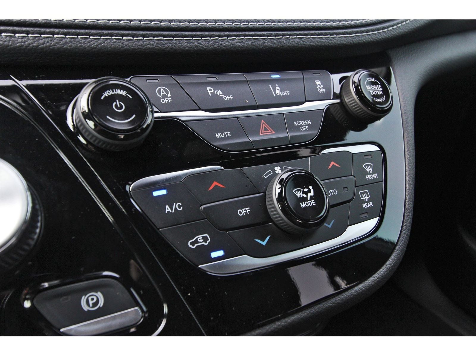 2026 Chrysler Pacifica Select FWD