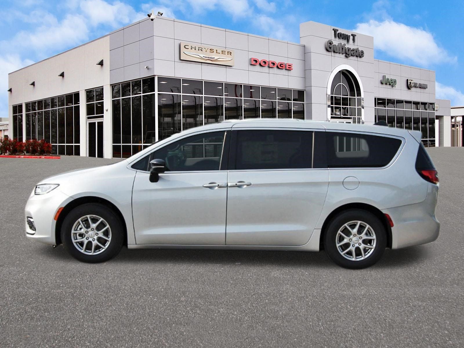 2026 Chrysler Pacifica Select FWD