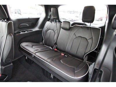 2027 Chrysler Pacifica Limited FWD