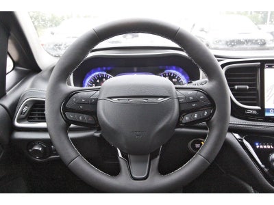 2027 Chrysler Pacifica Limited FWD
