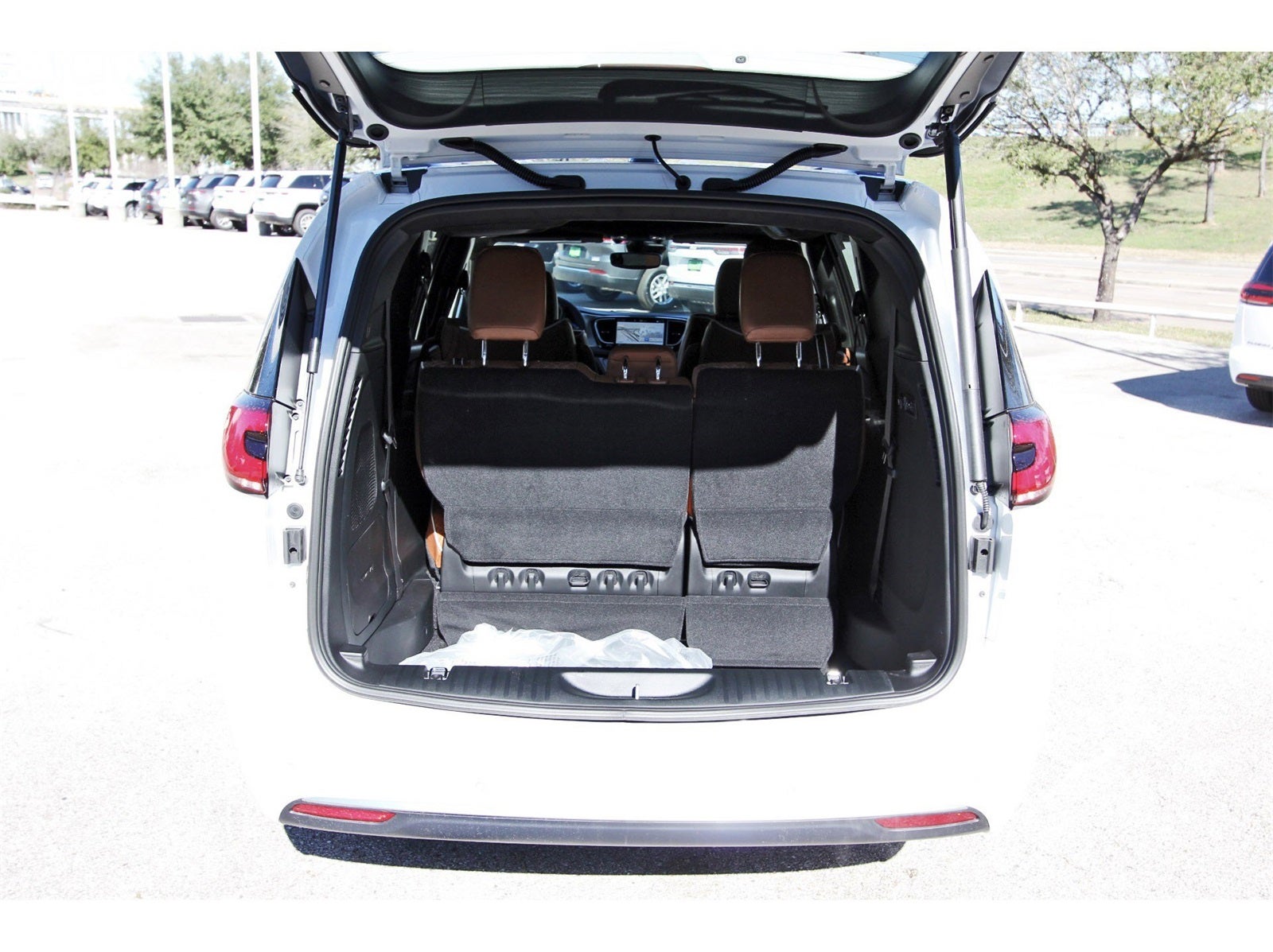 2026 Chrysler Pacifica Pinnacle FWD