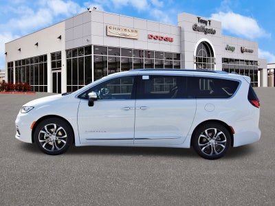 2026 Chrysler Pacifica Pinnacle FWD