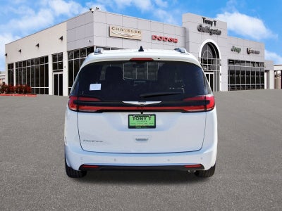 2026 Chrysler Pacifica Pinnacle FWD