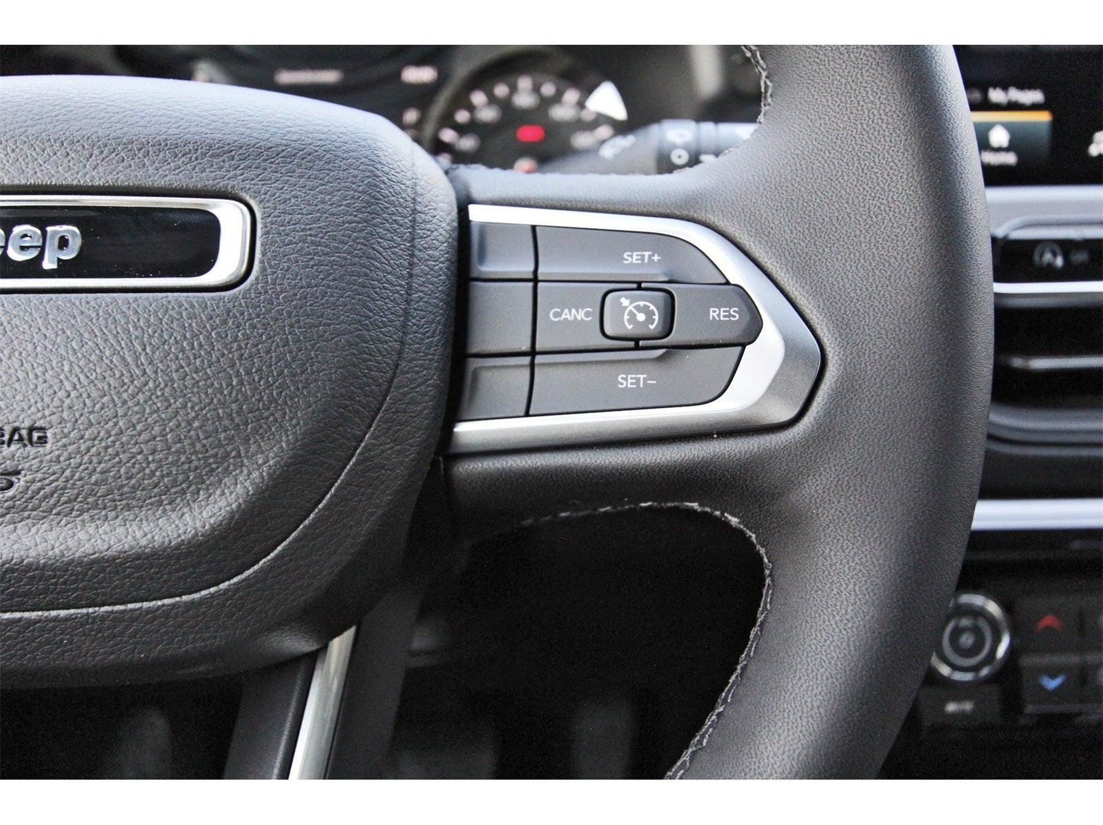 2026 Jeep Compass Latitude Altitude 4x4