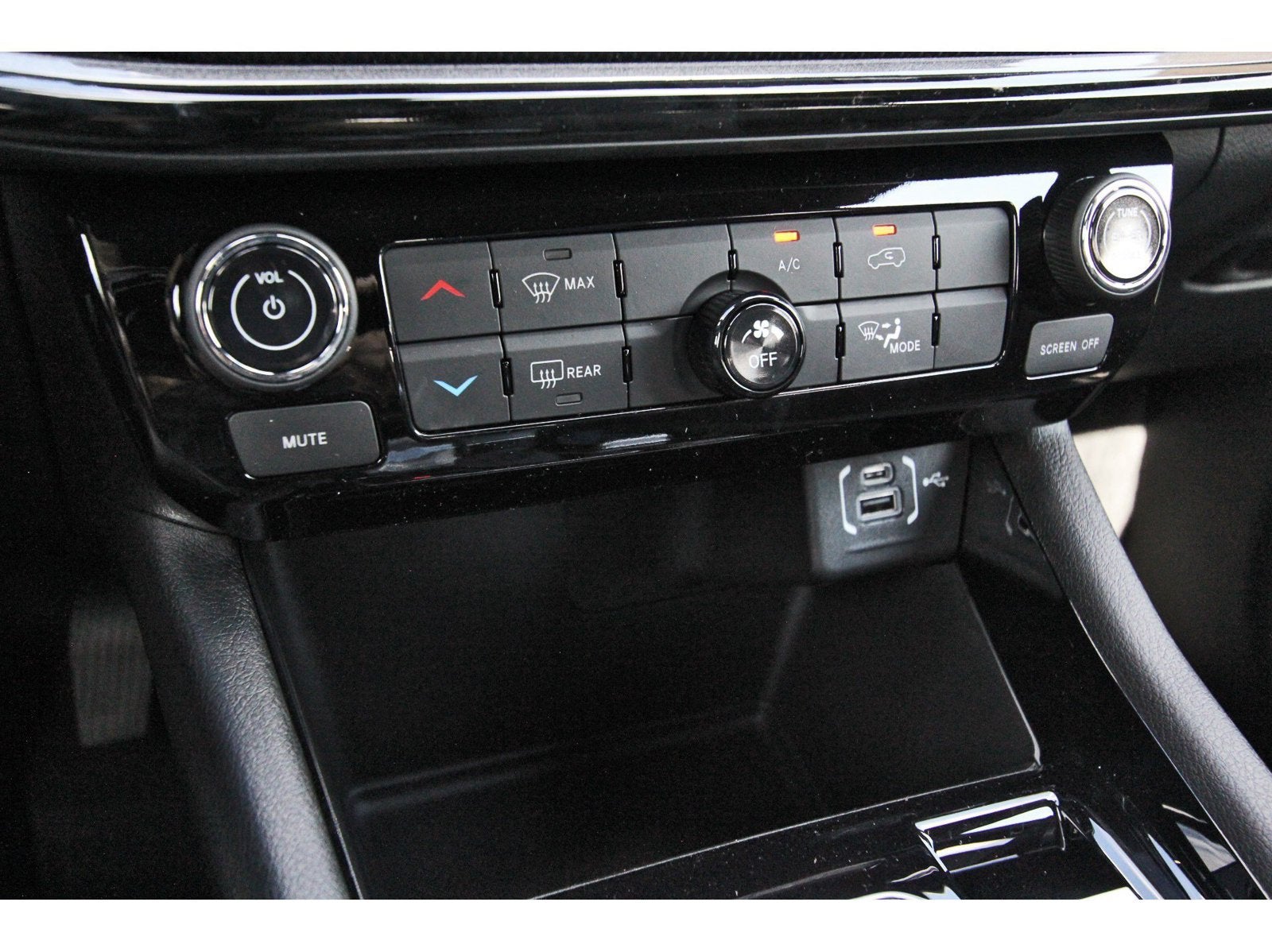 2026 Jeep Compass Latitude Altitude 4x4