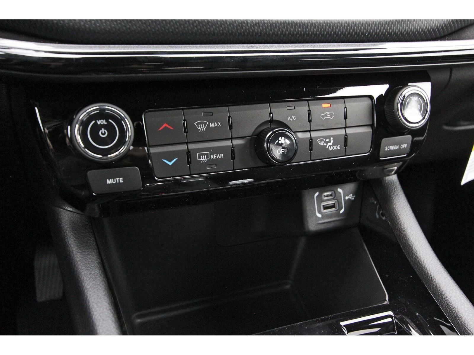 2026 Jeep Compass Latitude Altitude 4x4