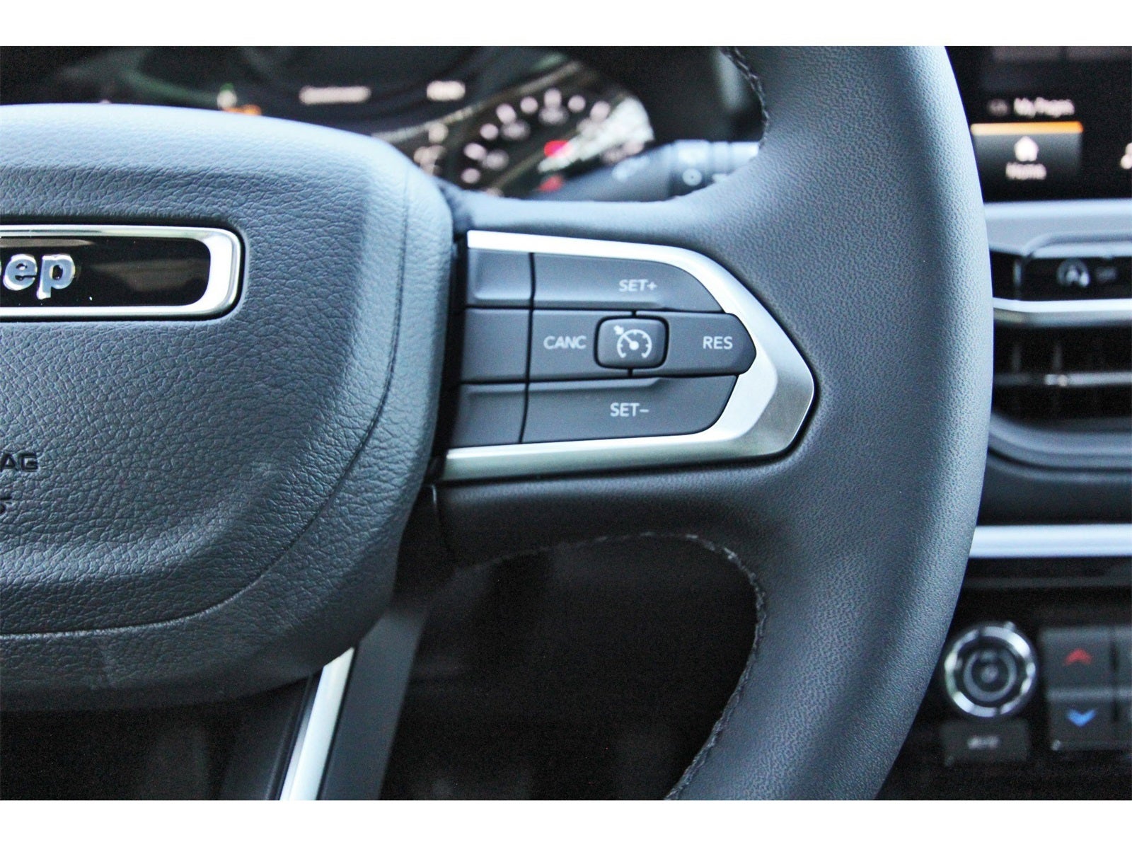 2026 Jeep Compass Latitude Altitude 4x4