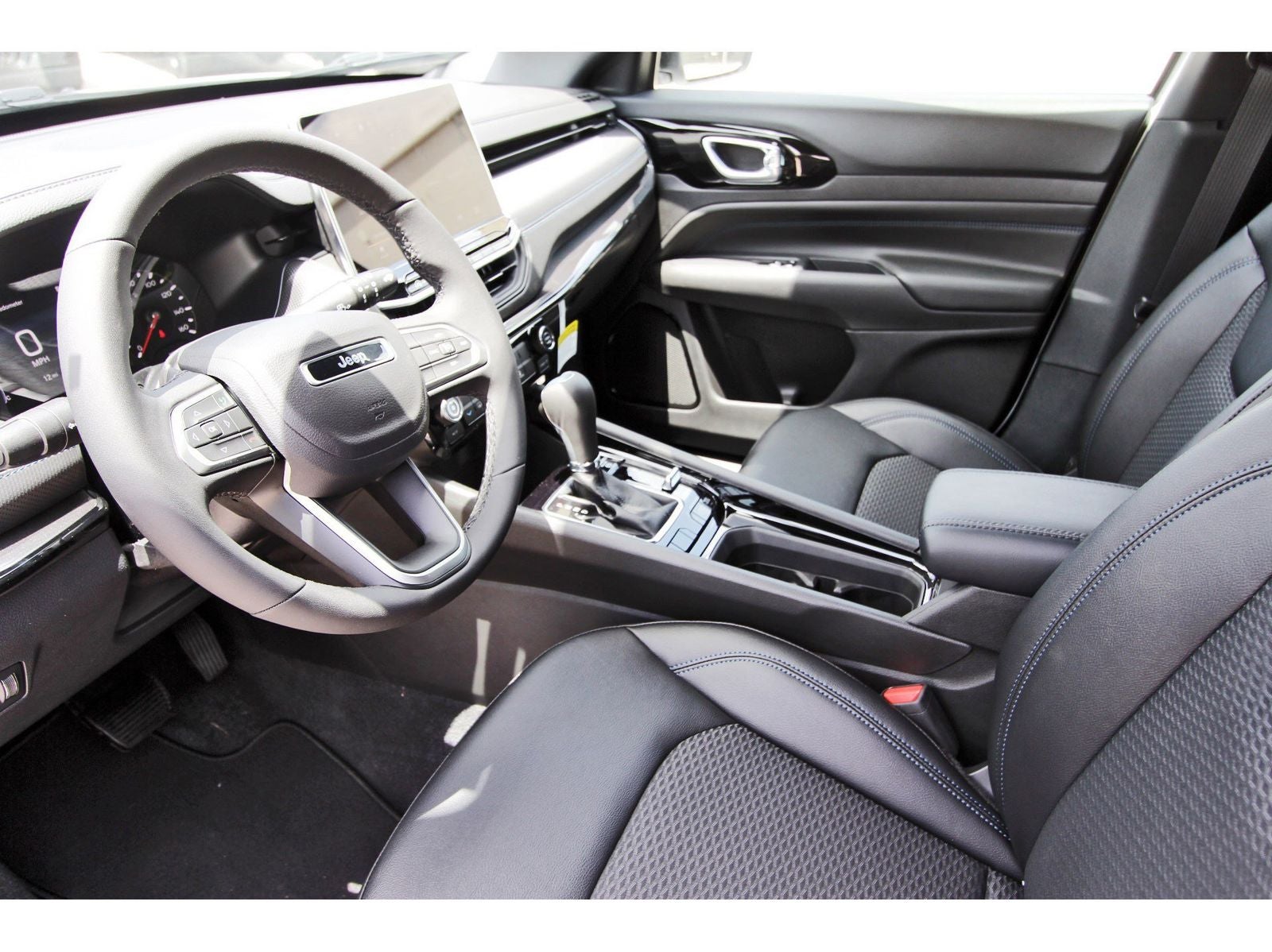 2026 Jeep Compass Latitude Altitude 4x4