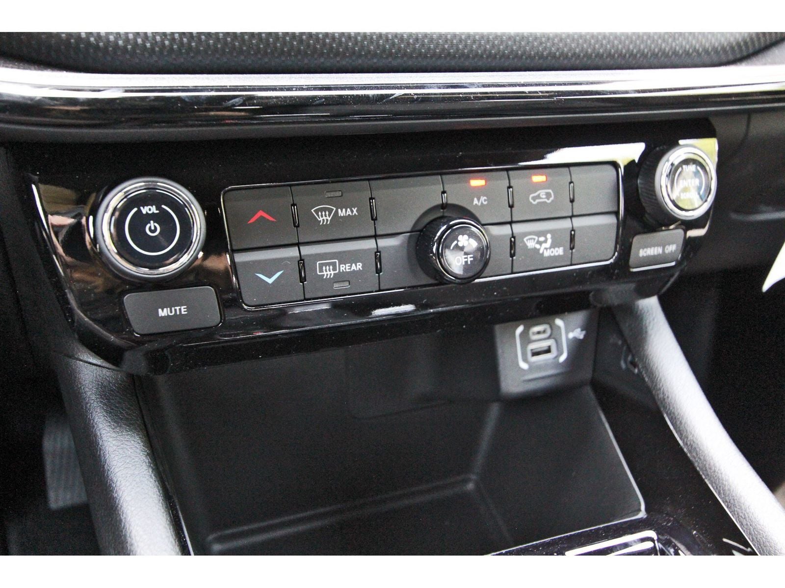 2026 Jeep Compass Latitude Altitude 4x4
