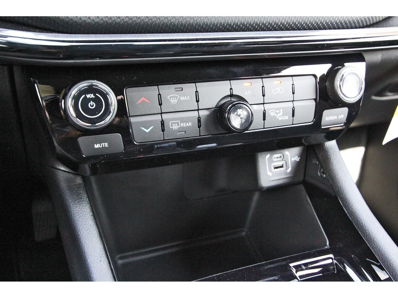 2026 Jeep Compass Latitude Altitude 4x4