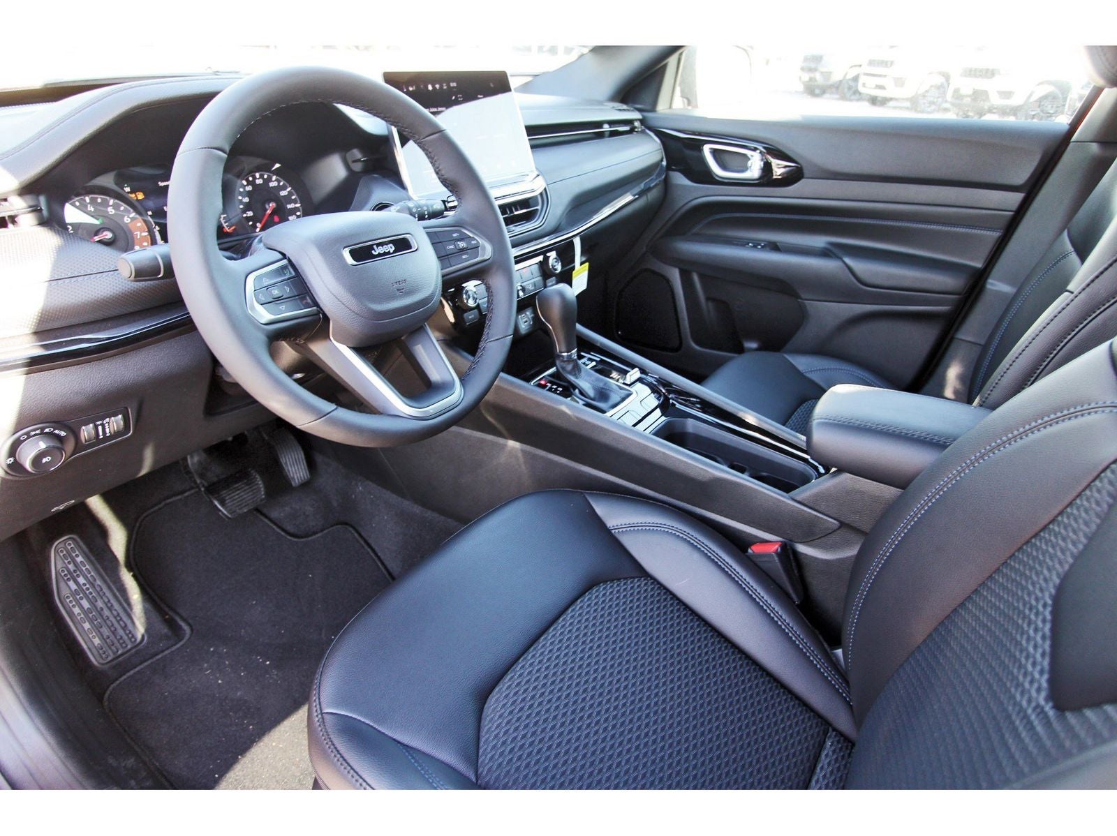 2026 Jeep Compass Latitude Altitude 4x4