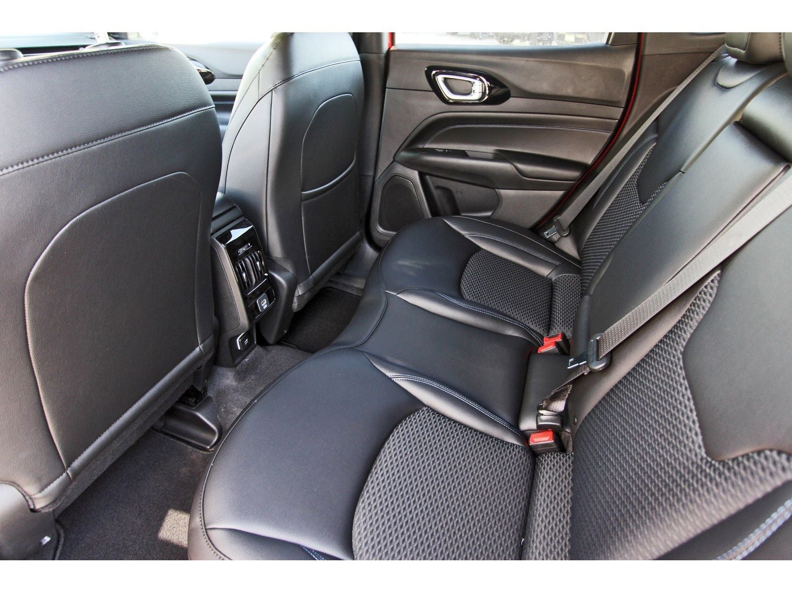 2026 Jeep Compass Latitude Altitude 4x4