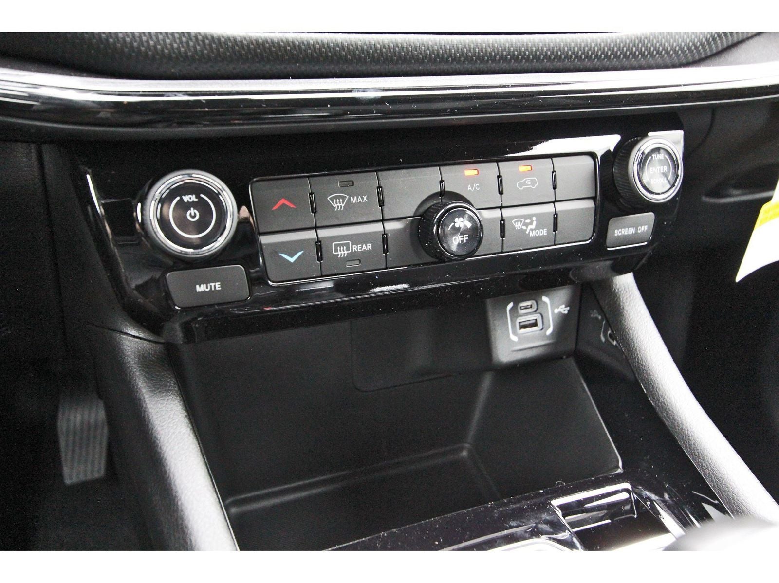 2026 Jeep Compass Latitude Altitude 4x4