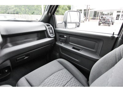 2026 RAM 2500 Black Express 4x4 Crew Cab 6'4" Box