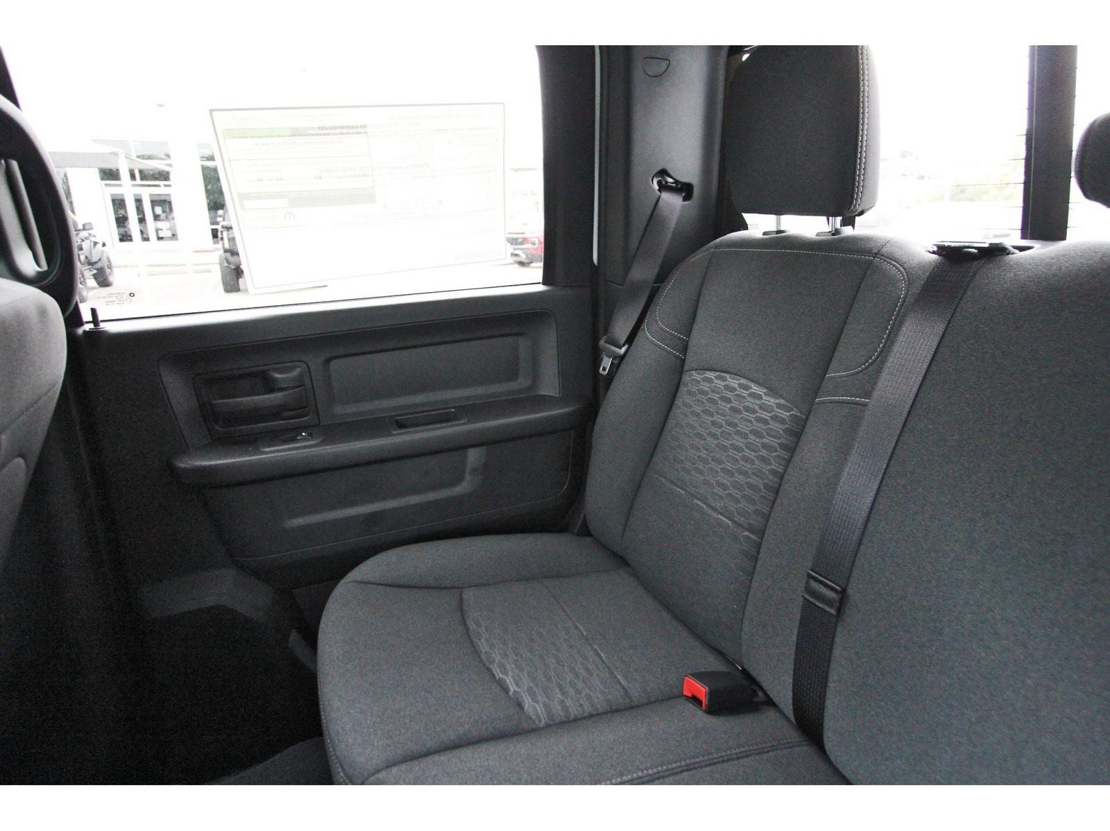 2026 RAM 2500 Black Express 4x4 Crew Cab 6'4" Box