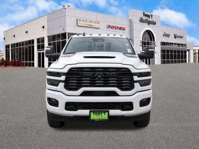 2026 RAM 2500 Black Express 4x4 Crew Cab 6'4" Box