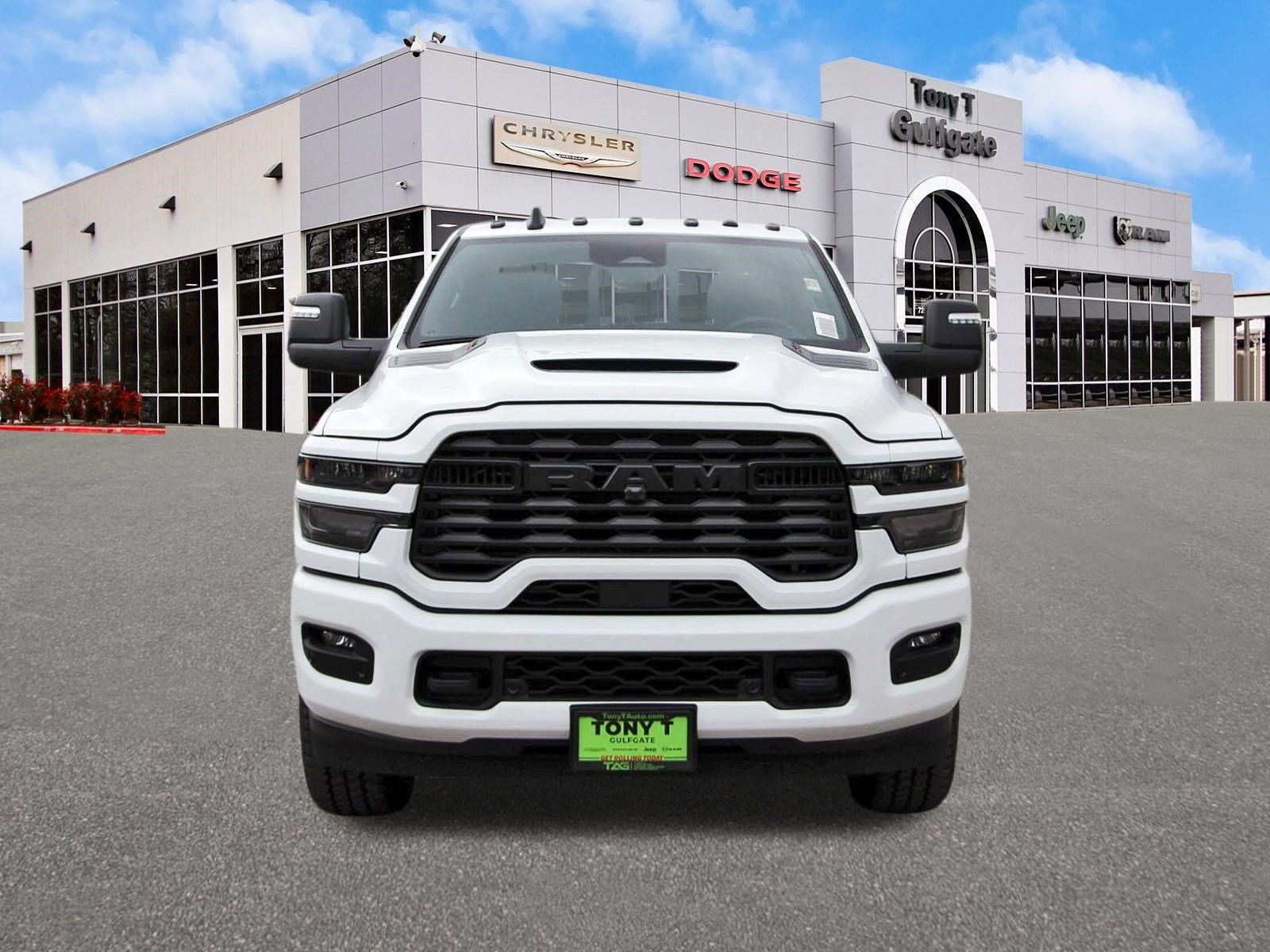 2026 RAM 2500 Black Express 4x4 Crew Cab 6'4" Box