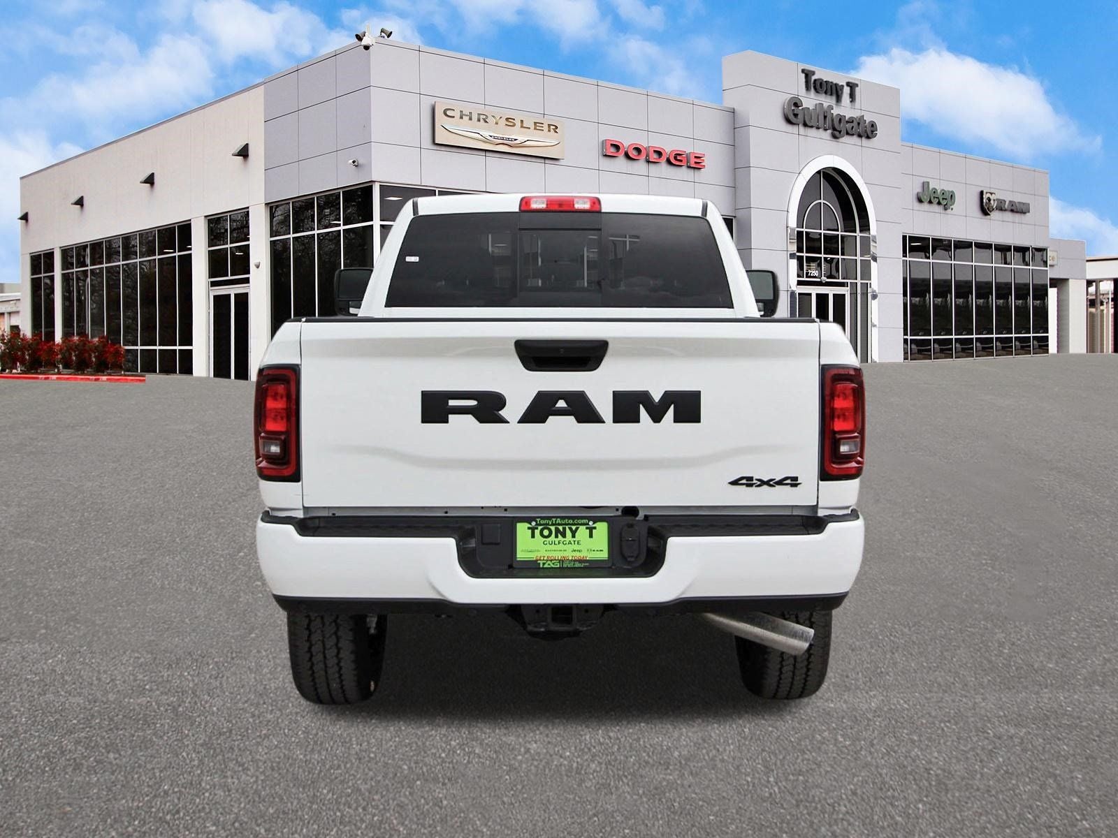 2026 RAM 2500 Black Express 4x4 Crew Cab 6'4" Box