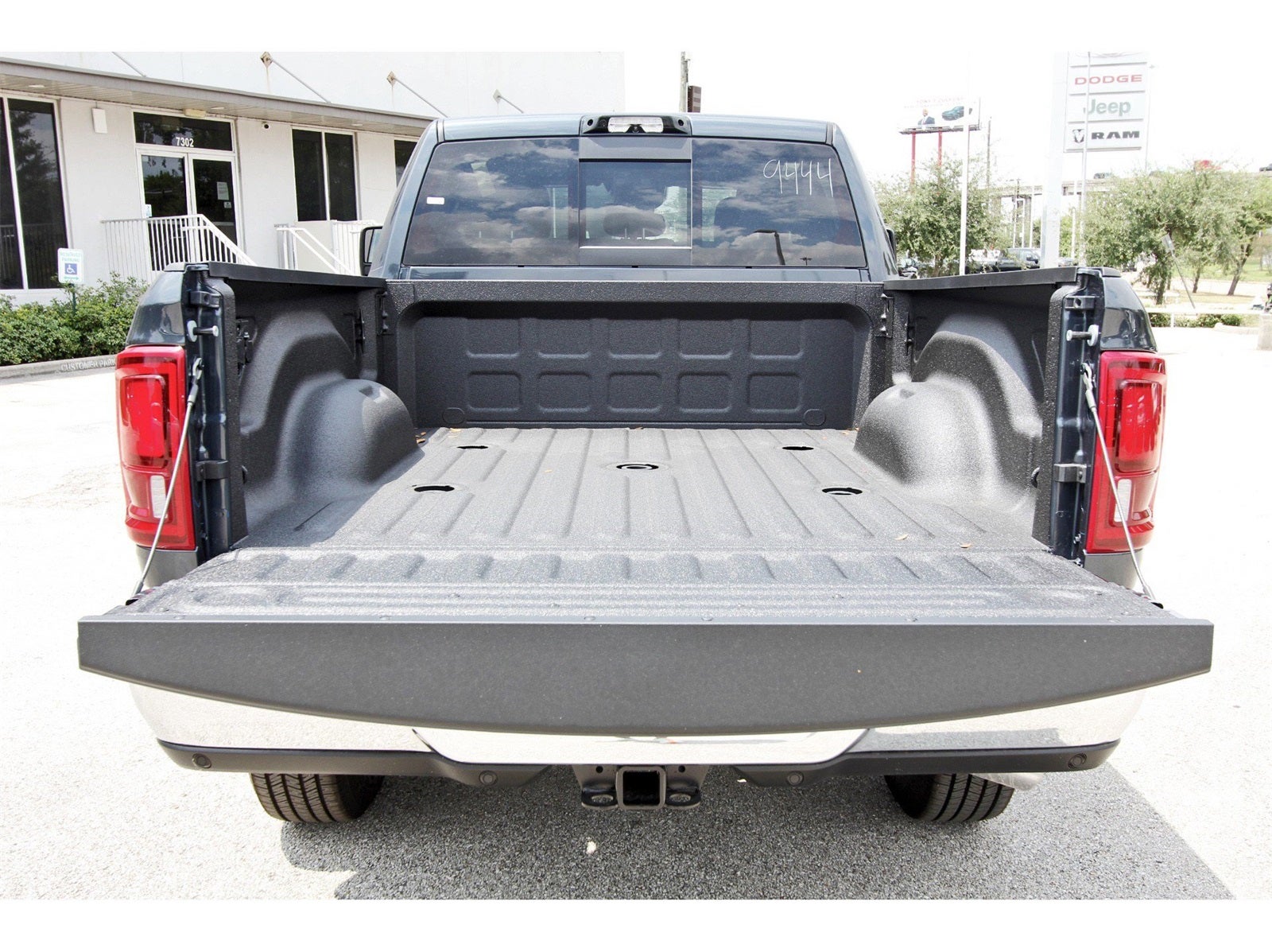 2025 RAM 2500 Big Horn Lone Star 4x4 Crew Cab 6'4" Box