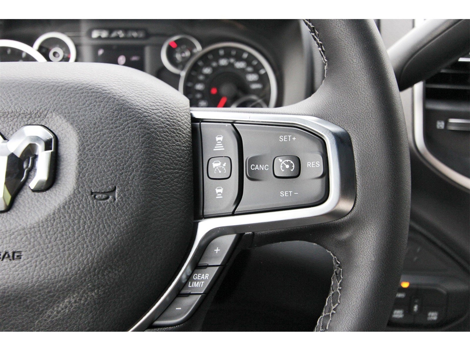 2025 RAM 2500 Big Horn Lone Star 4x4 Crew Cab 6'4" Box