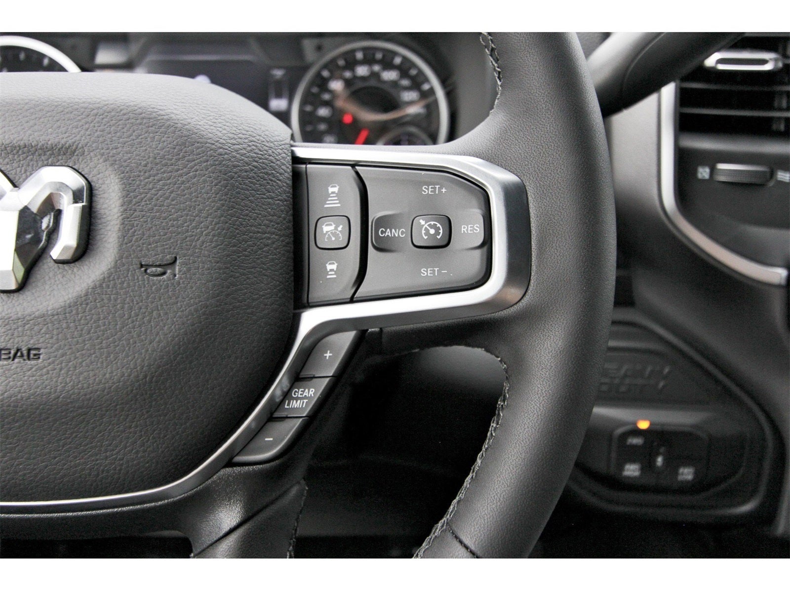 2025 RAM 2500 Big Horn Lone Star 4x4 Crew Cab 6'4" Box