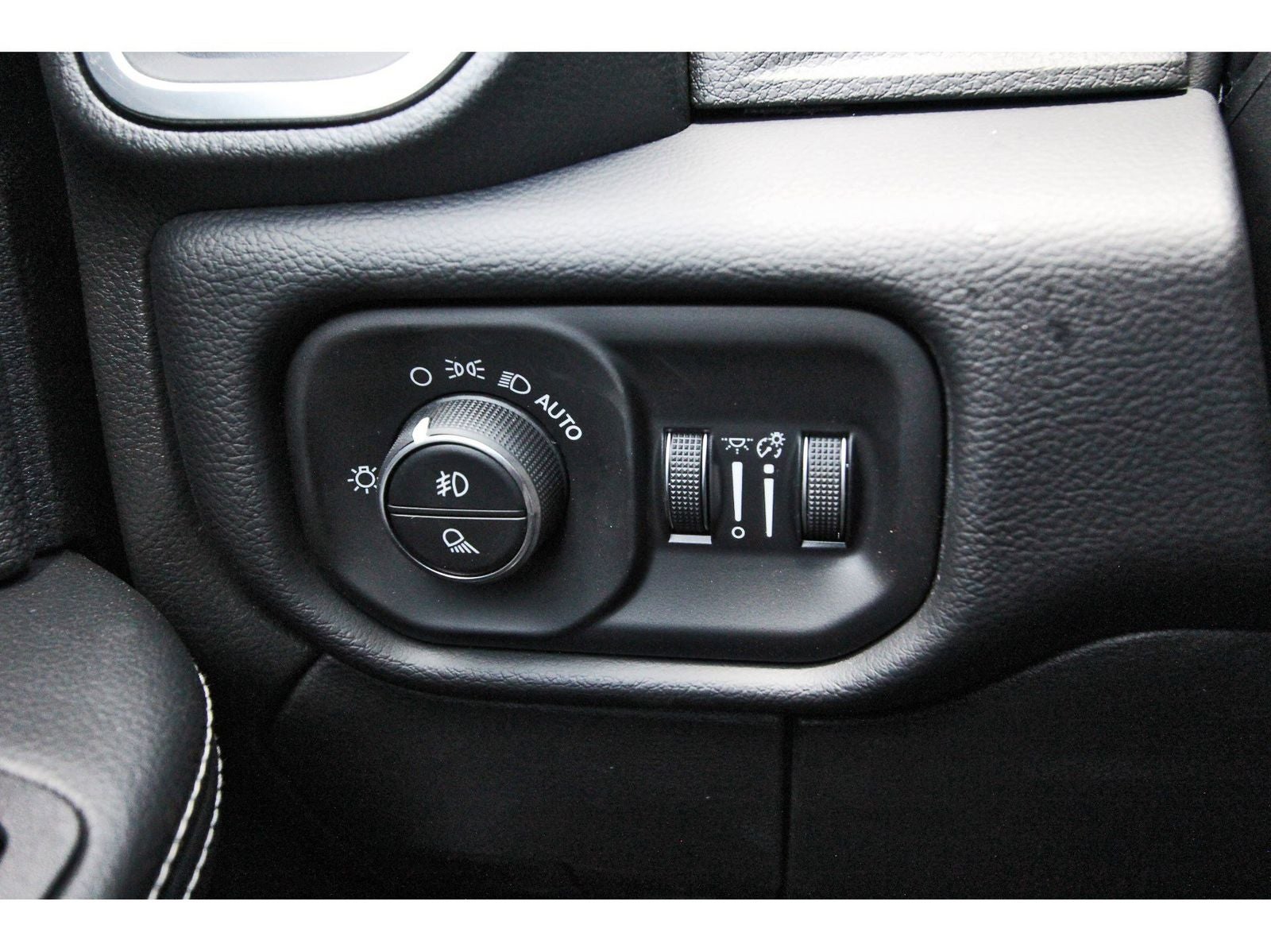 2026 RAM 2500 Laramie 4x4 Crew Cab 6'4" Box