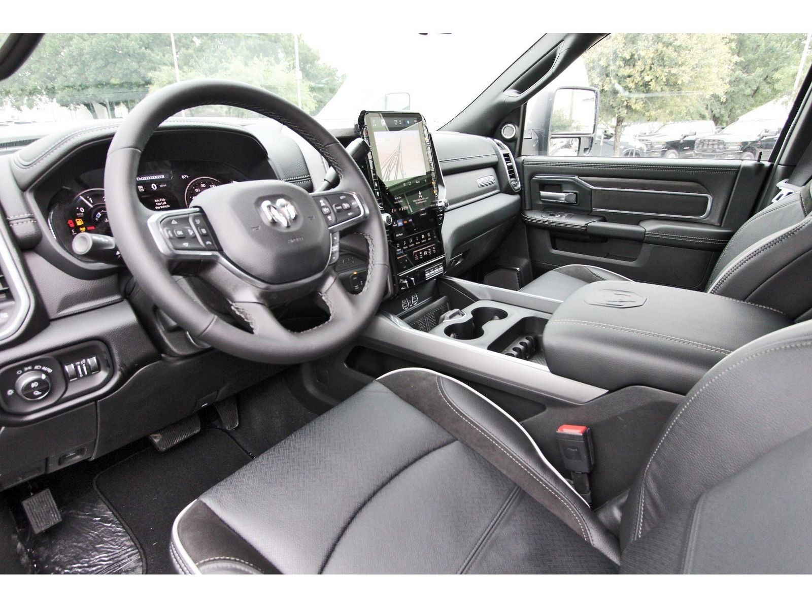 2026 RAM 2500 Laramie 4x4 Mega Cab 6'4" Box
